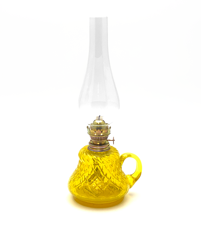 Petrolejová lampa s ouškem káro žlutá