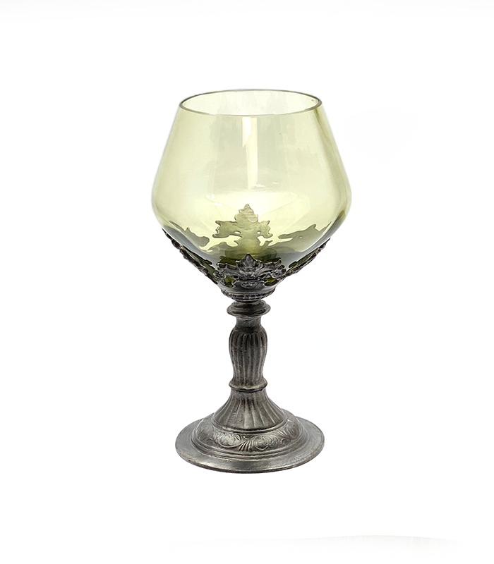 Wine glasses decorated tin